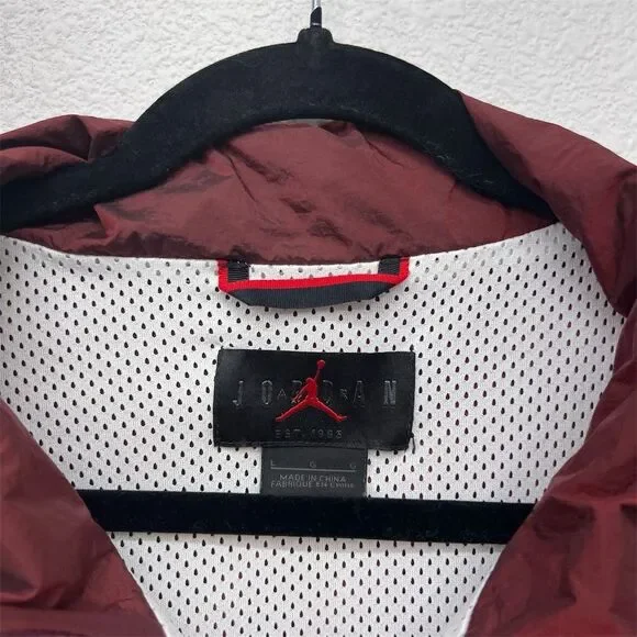 Nike Jordan II Jacket Men's Large Red/White Light Full Zip Flight Warm‎ Up